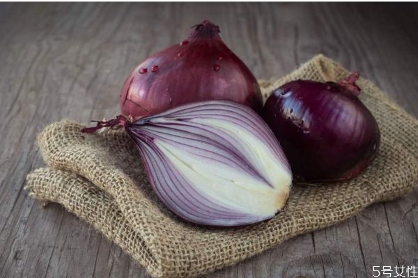吃洋葱有什么好处呢?,吃洋葱有什么好处呢的短视频