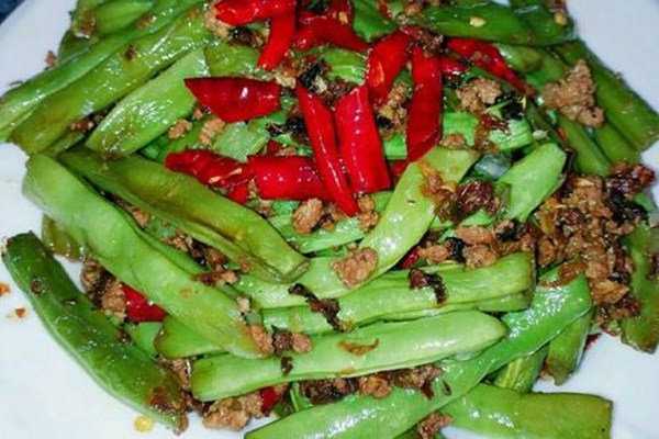 四季豆变色了还能吃吗?,四季豆有点变色了还能吃吗