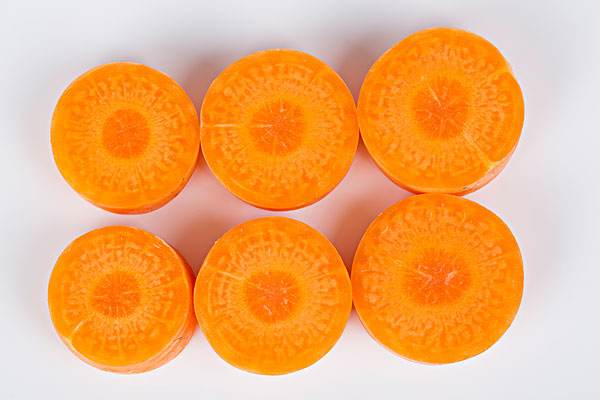 胡萝卜是碱性还是酸性蔬菜,胡萝卜是不是碱性食物