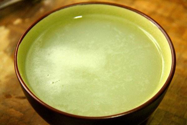 豆汁喝凉的还是热的,豆汁喝凉的还是喝热的