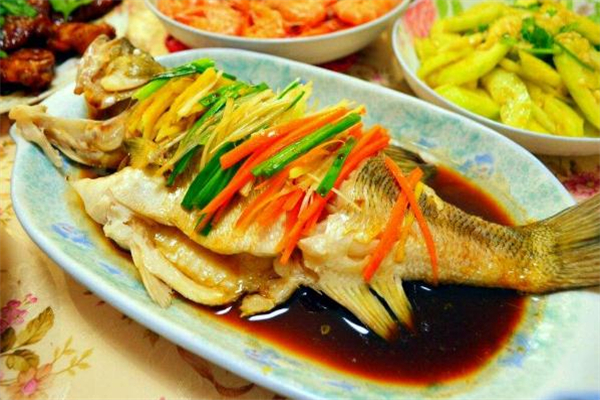 鲈鱼蒸久了会怎么样,清蒸鲈鱼蒸久了会怎样