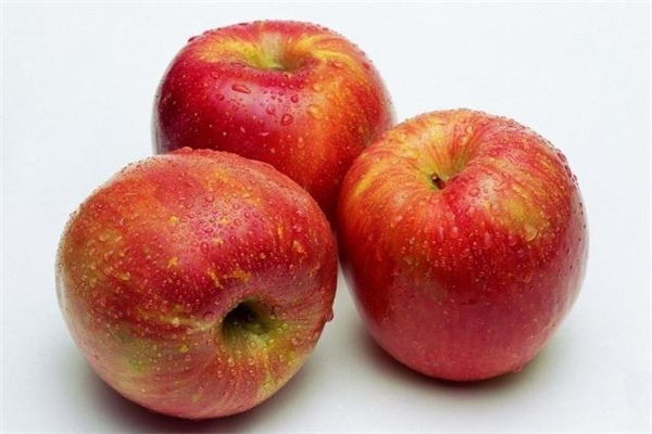 苹果皮泡水喝有什么作用,苹果皮可以泡水喝吗