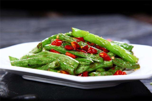 干煸四季豆要不要焯水?,干煸四季豆需要焯水吗