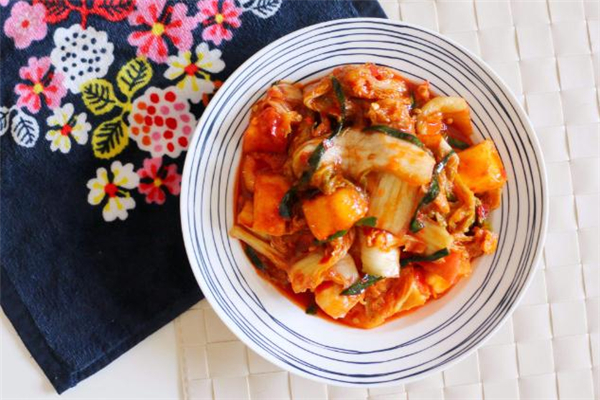 怎么看泡菜坛子的密封性能,泡菜坛用水密封的原因