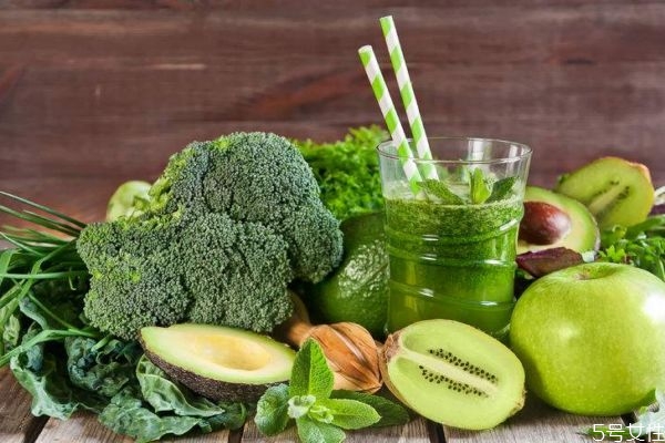 吃什么能年轻,男人想年轻吃什么