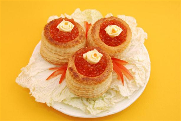 鱼子酱为什么要用贝壳勺,鱼子酱为什么要用贝壳勺食用