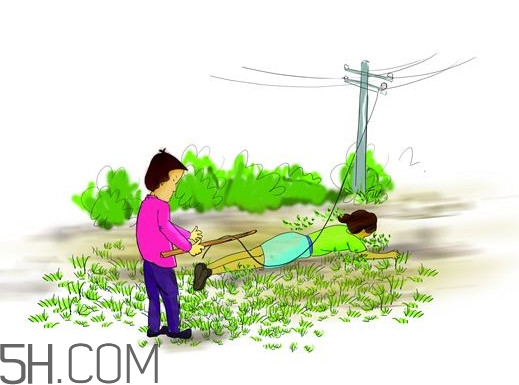 220v触电死亡的概率,人被220v电击会有事吗 220v触电死亡的概率,人被220v电击会有事吗