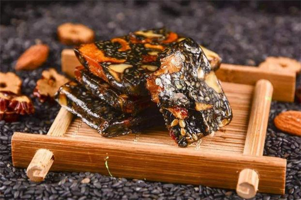 阿胶糕冷冻了几年的可以吃吗,阿胶糕做好在冷冻放3年可以吃吗?