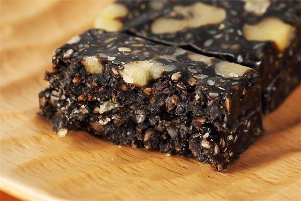 阿胶糕一个疗程吃多久,阿胶糕吃多久为一个疗程 阿胶糕一个疗程吃多久,阿胶糕吃多久为一个疗程