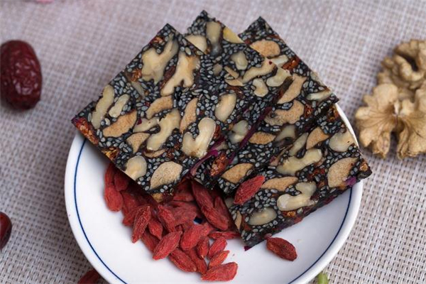 阿胶糕不拉丝什么原因,阿胶糕不拉丝是不是辅料多的问题