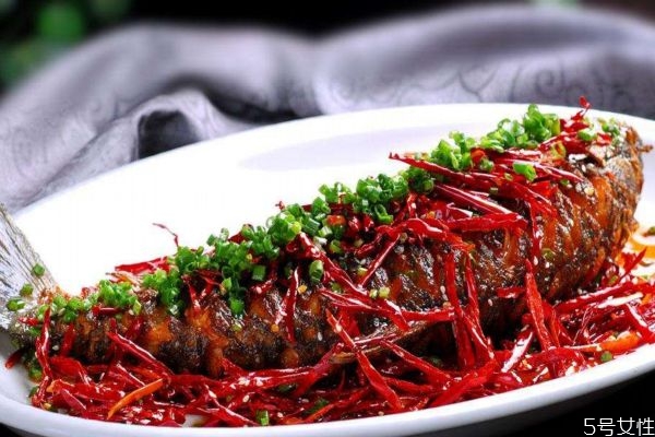 做烤鱼要用什么鱼,烤鱼需要什么材料