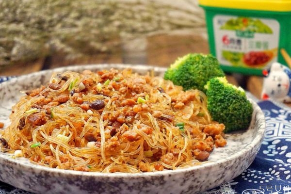 请问蚂蚁上树怎么做,蚂蚁上树的制作方法