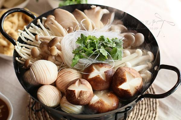 菌类怎么焯水,菌类要焯水吗 菌类怎么焯水,菌类要焯水吗