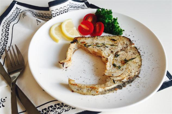 香煎鳕鱼的酱汁怎么调,香煎鳕鱼配什么酱汁