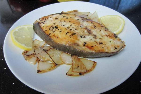 鳕鱼怎么煎才能不碎,怎样煎鳕鱼不碎