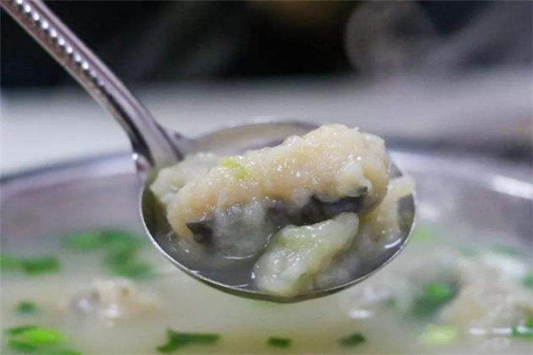 鳗鱼头怎么煮好吃,鳗鱼头怎么煮汤好吃