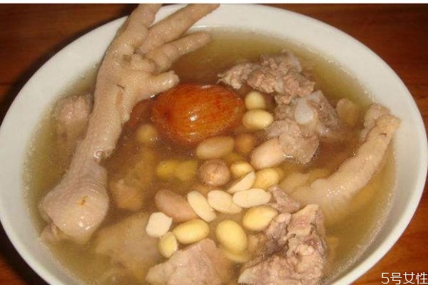 孕妇喝猪骨头汤好吗,猪骨头煲什么汤对孕妇最好