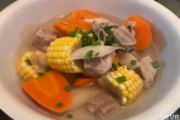 孕妇可以喝排骨汤吗?,孕妇可以喝排骨汤吗中期