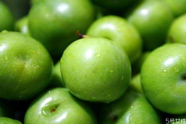 李子吃多了有什么好处和坏处,李子能多吃吗对身体好吗
