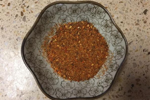 花椒粉和胡椒粉可以一起用吗,胡椒粉和花椒粉能放在一起用吗