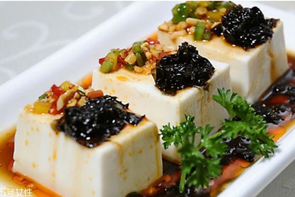 豆腐主要成分是什么物质,豆腐里面主要是哪些成分 豆腐主要成分是什么物质,豆腐里面主要是哪些成分