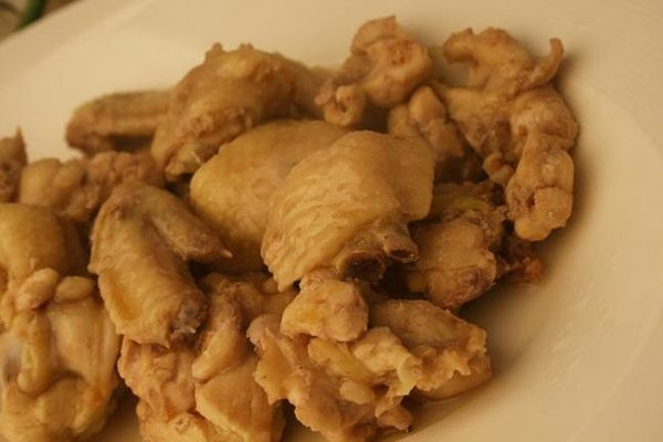 鸡皮含有什么物质,鸡皮里含有什么