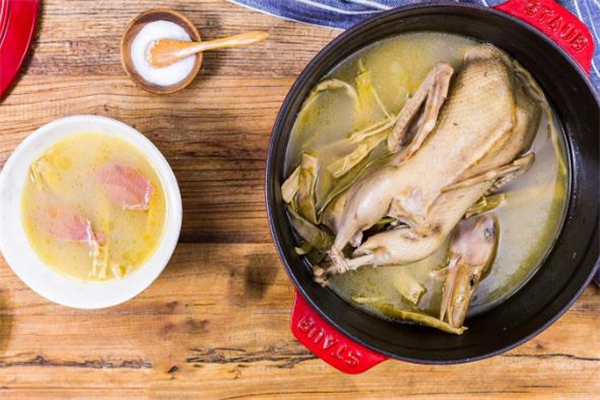 老鸭汤里面煮什么配菜好吃,老鸭汤里面煮什么配菜窍门 老鸭汤里面煮什么配菜好吃,老鸭汤里面煮什么配菜窍门