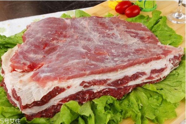 最好的牛腩是什么样的,牛腩是怎么样的