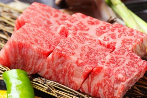 吃牛肉的禁忌食物有哪些,吃牛肉的禁忌有哪些