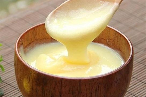 蜂王浆怎么看是否过期,蜂王浆过期什么样子