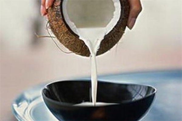 椰子汁是寒性的吗,椰子汁是寒性还是热性