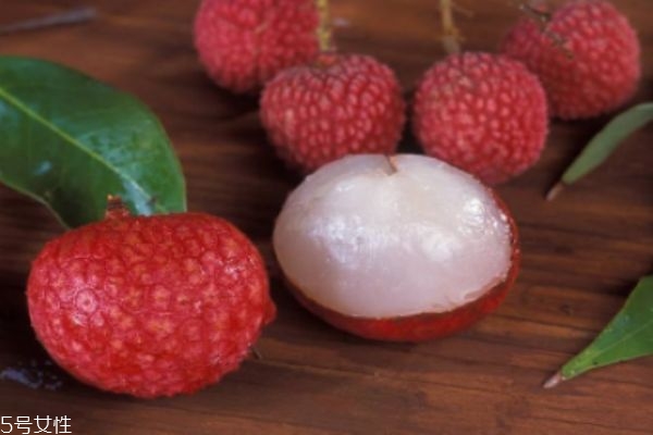 吃荔枝有什么好处呢视频,吃荔枝有什么好处呢?