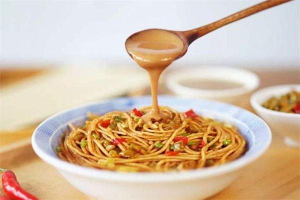 过期的芝麻酱怎么利用,芝麻酱能放多久过期