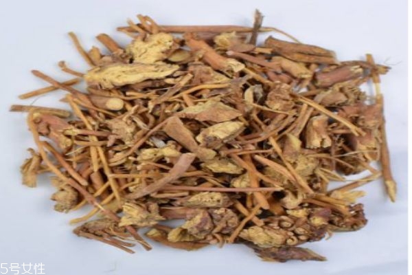 白薇的寓意,白薇和白蔹的区别