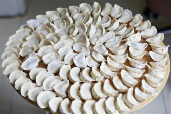 做饺子用什么面粉好,做饺子皮用什么面粉最好 做饺子用什么面粉好,做饺子皮用什么面粉最好