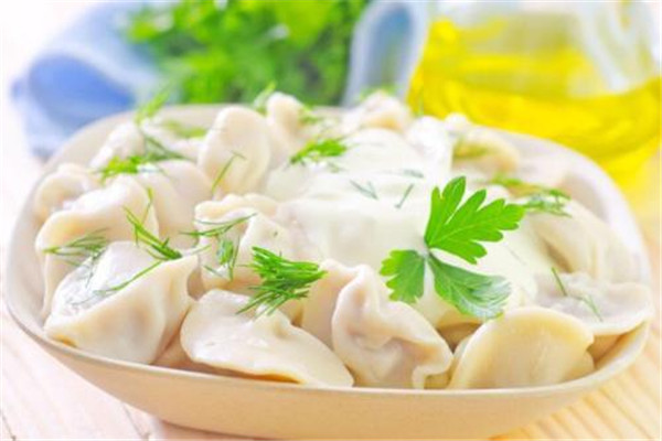 水饺皮的做法,饺子皮的制作方法