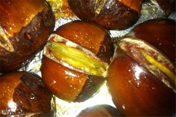 板栗的食用方法有哪些,板栗怎么做才好吃又简单 板栗的食用方法有哪些,板栗怎么做才好吃又简单