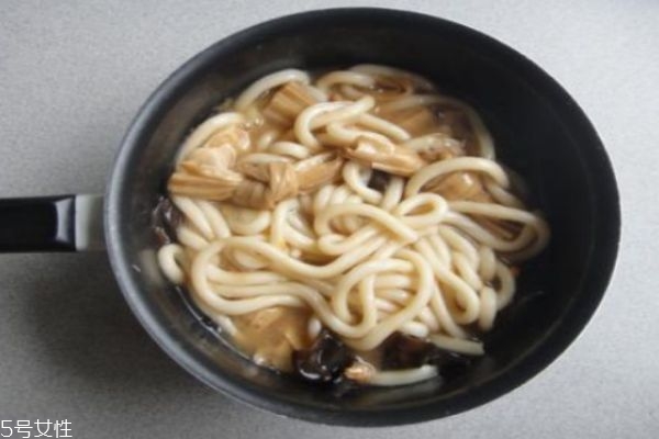 乌冬面怎么做才好吃,乌冬面怎么做最好吃 乌冬面怎么做才好吃,乌冬面怎么做最好吃