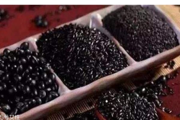 黑芝麻的营养价值表,黑芝麻的营养成分含量