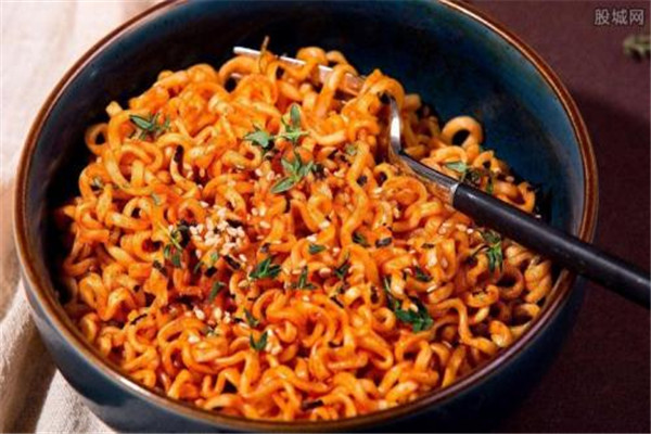 微波炉泡面的做法,微波泡面的做法大全