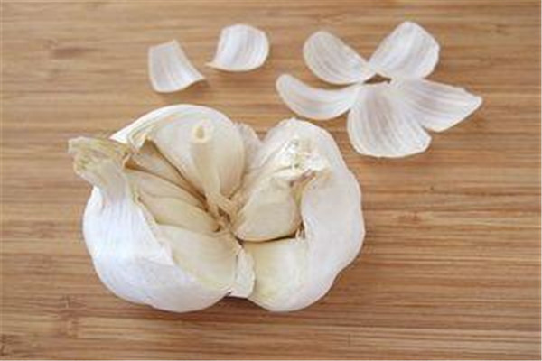 吃大蒜的3个禁忌,大蒜食用禁忌