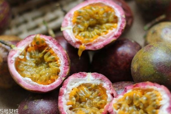 吃百香果有什么好处呢?,请问吃百香果有什么好处?