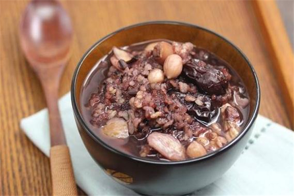 八宝粥泡一晚上可以吗,八宝粥泡一晚上再煮了吃好吗