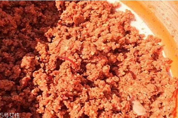 怎样做鱼饵,自己怎么做钓鱼饵料