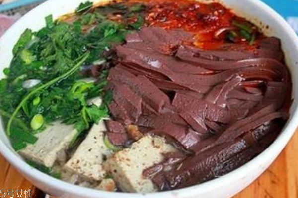 羊血的禁忌是什么,羊血哪些人不宜吃羊血