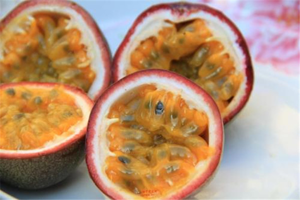 百香果的功效和作用,百香果的功效和作用及食用方法