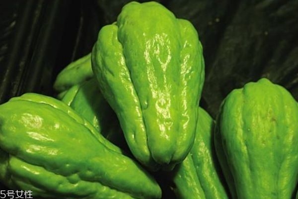 佛手瓜起什么作用,佛手和佛手瓜的功效和作用 佛手瓜起什么作用,佛手和佛手瓜的功效和作用