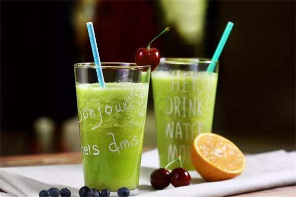 芹菜黄瓜汁什么时候喝最好,黄瓜汁什么时候喝最好它有什么作用