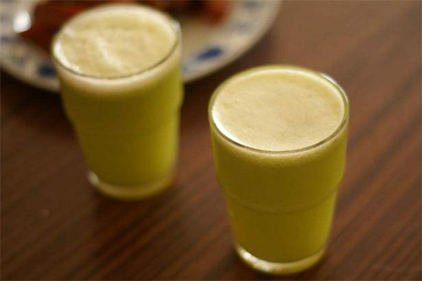 西芹汁什么时候喝最好,芹菜汁什么时候喝最好 西芹汁什么时候喝最好,芹菜汁什么时候喝最好