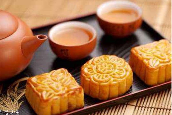 月饼皮如何做,月饼皮是什么材料做的